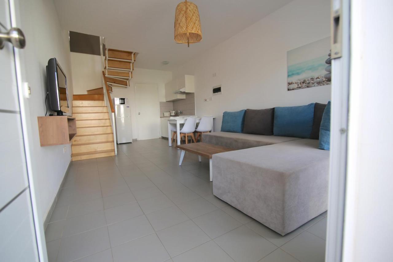Lantiana Napa Aparthotel Ajía Nápa Kültér fotó
