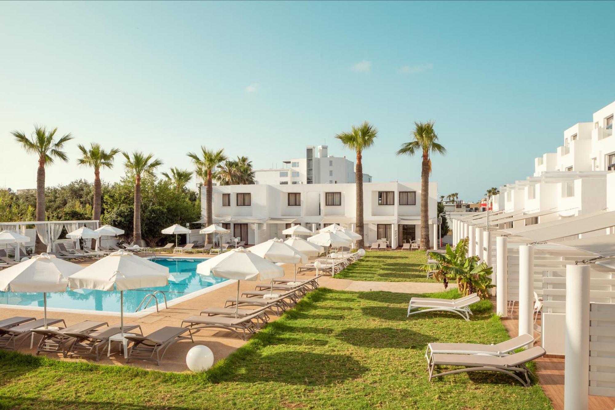 Lantiana Napa Aparthotel Ajía Nápa Kültér fotó