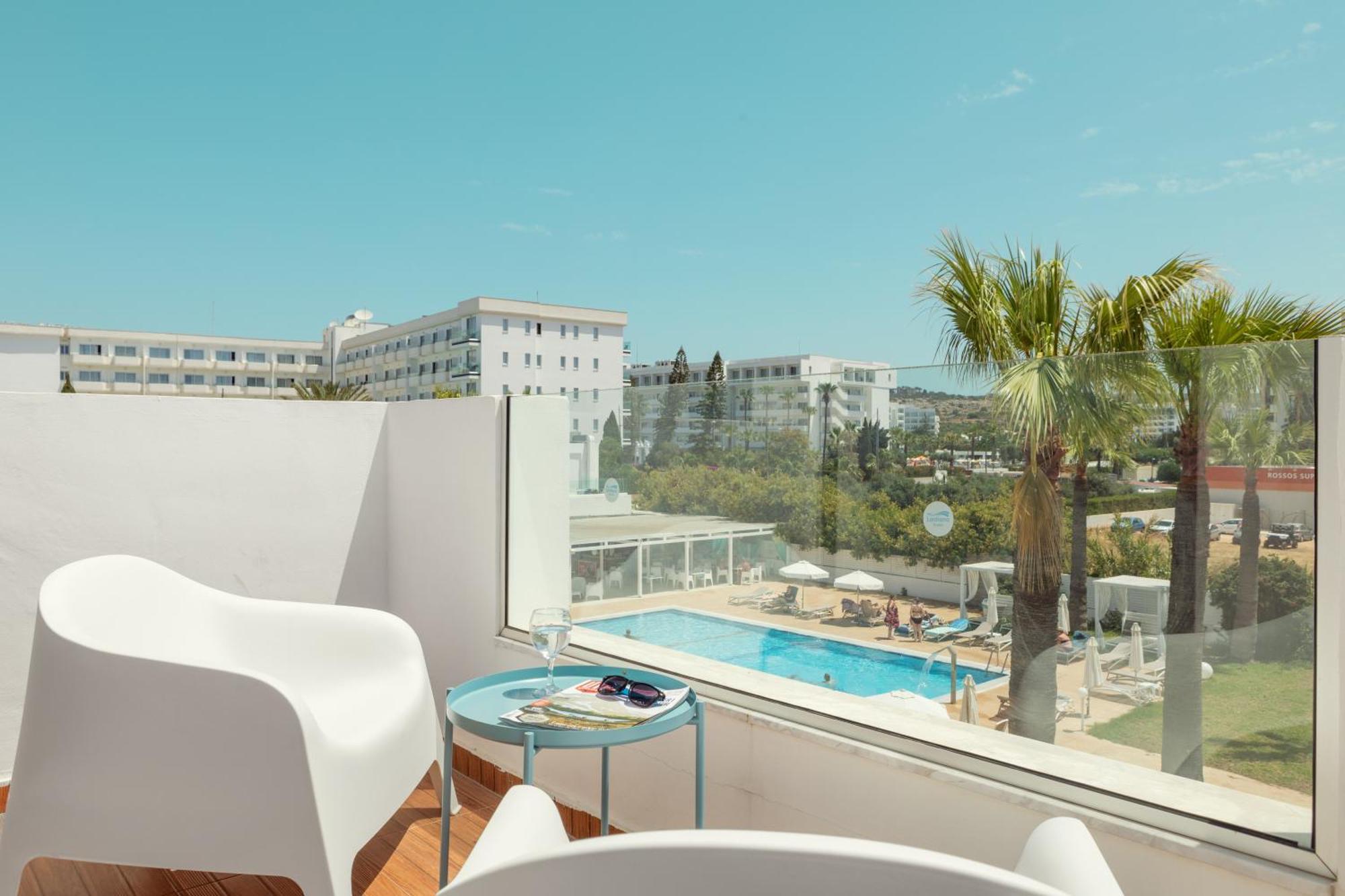Lantiana Napa Aparthotel Ajía Nápa Kültér fotó