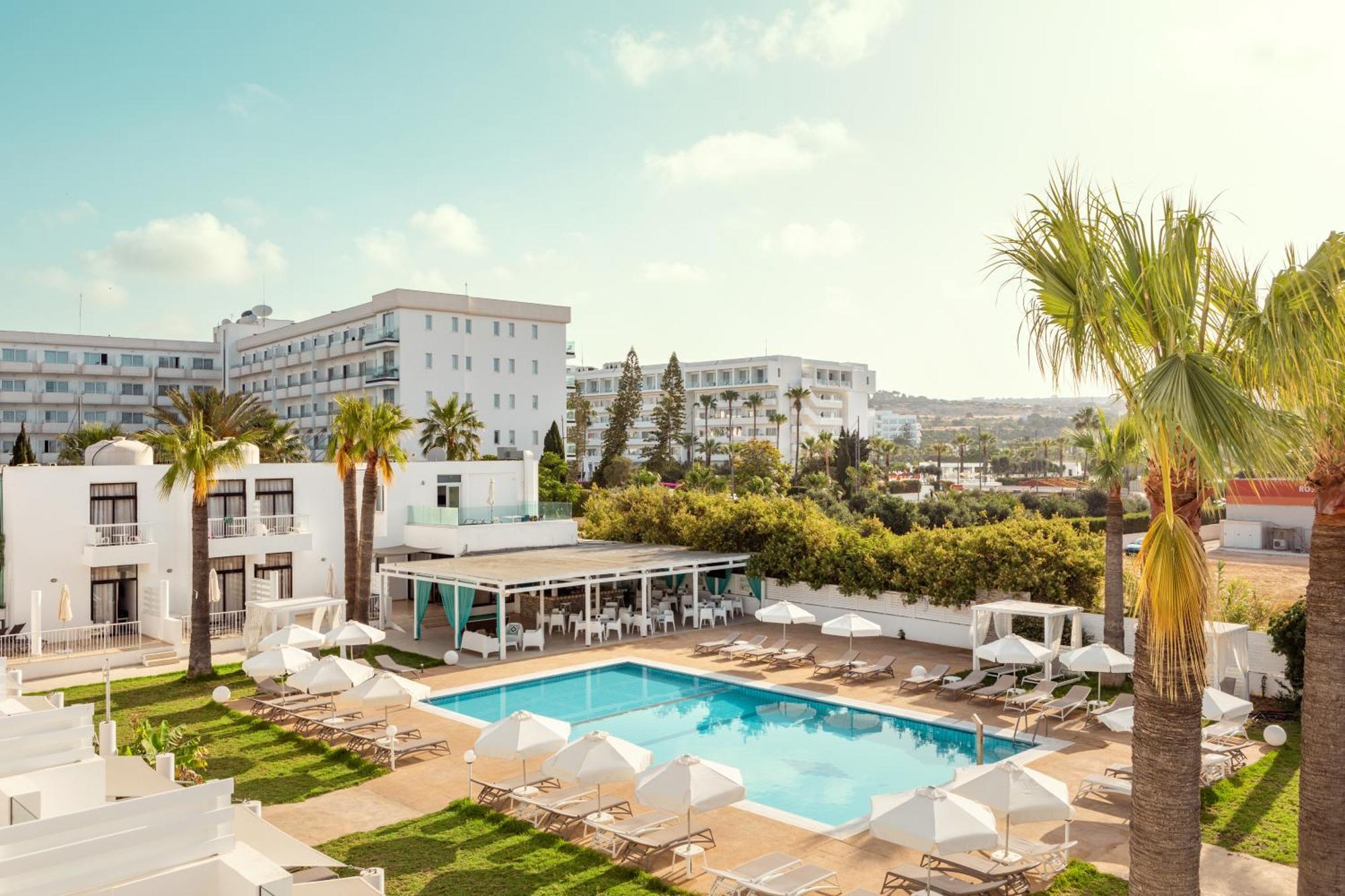 Lantiana Napa Aparthotel Ajía Nápa Kültér fotó